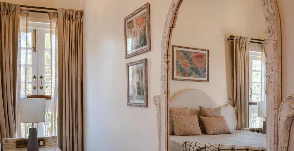 Aurelia - Villa C - Life size mirror